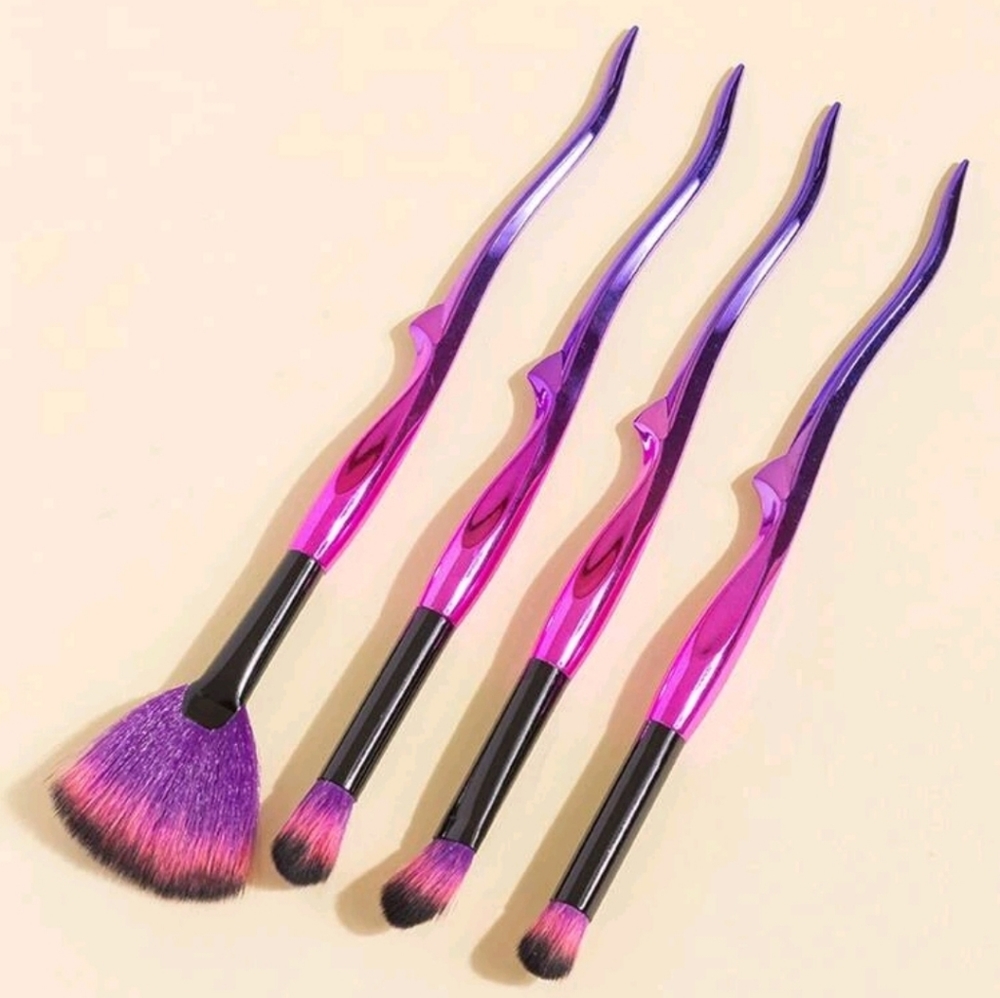 Ombre makeup brush set